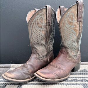 Ariat size 9 Boots womens
